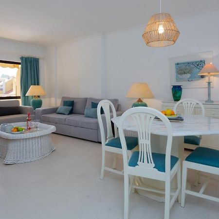 Marina 2Bdr Apartment With Balcony & Pool - 5Min From Beach By Lovelystay 奎特里拉 外观 照片