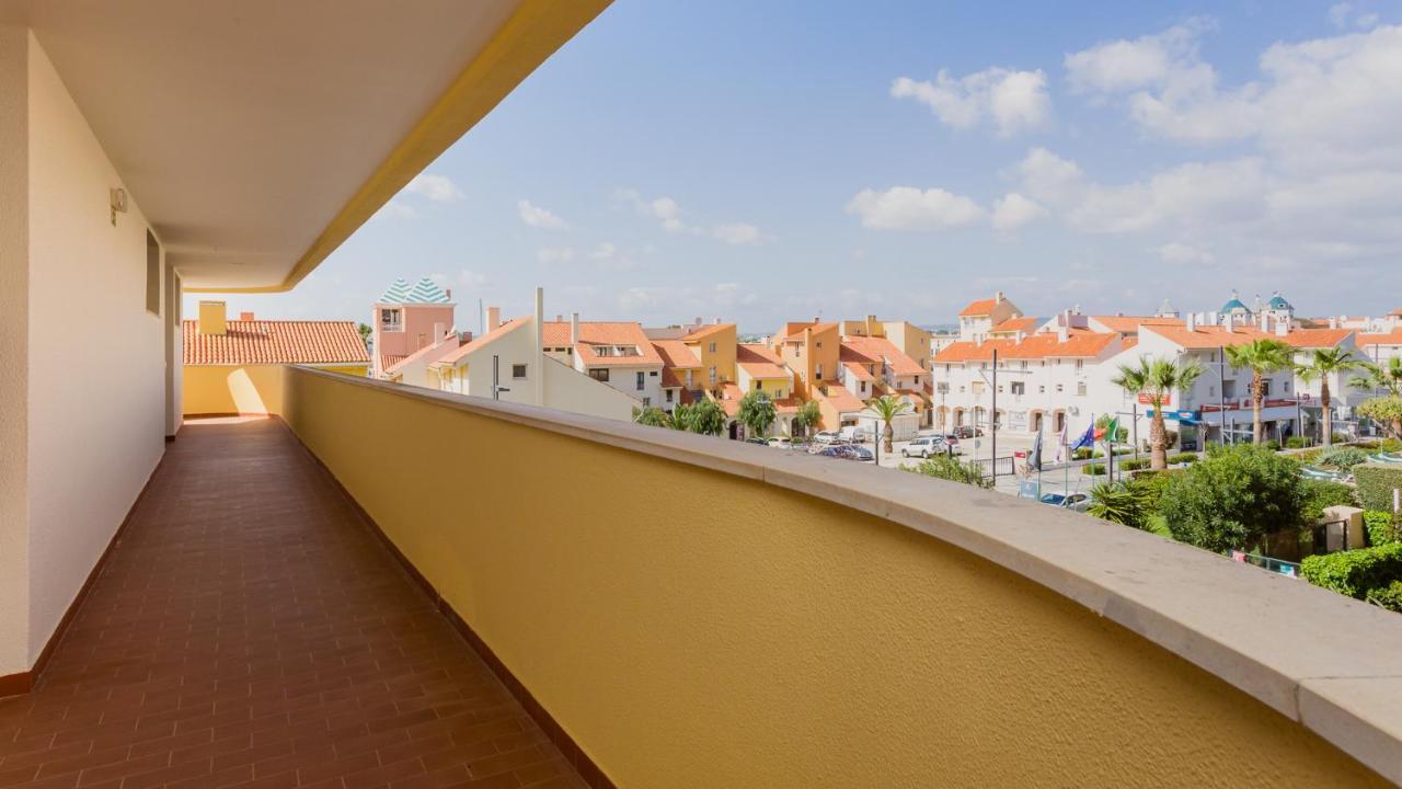 Marina 2Bdr Apartment With Balcony & Pool - 5Min From Beach By Lovelystay 奎特里拉 外观 照片